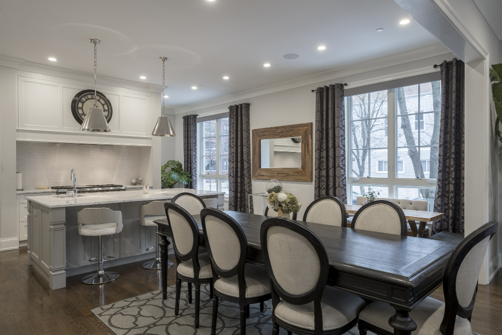Lighting and Accent Finishes That Transform Walls and Ceilings
